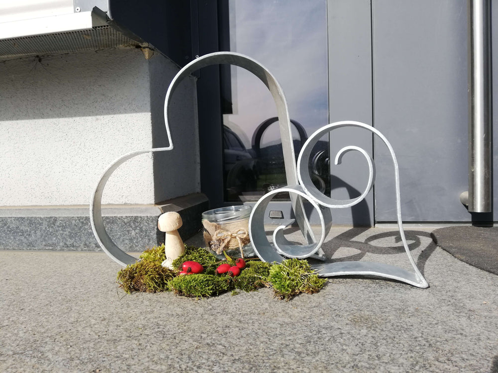 Metallherzen Vercelli und Biella vor der Haustür, feuerzerzinkt
